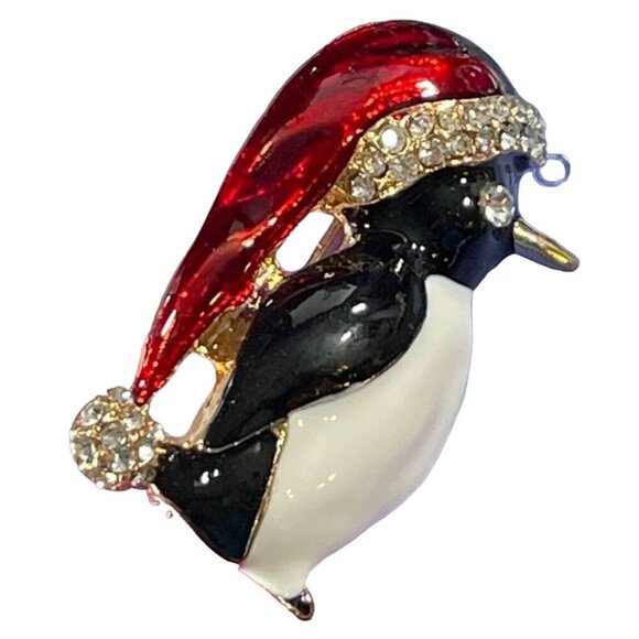Chilly Willy Penguin Lapel Pin Christmas Santa Bling Badge Pin Brooch Jewelry - Picture 1 of 6